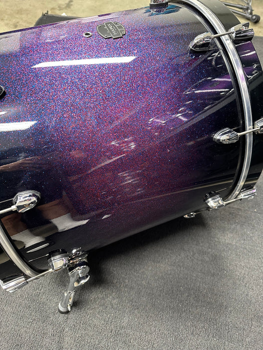 Mapex Saturn IV Bass Drum - Red Blue Hybrid Sparkle - 22" x 20"
