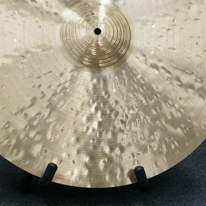 Paiste 22" Signature Traditionals Light Ride Cymbal - Free Shipping