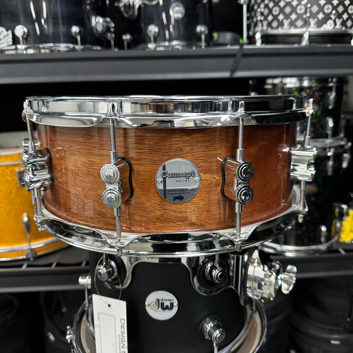 PDP Concept Exotic Snare Drum W/ Drum Bag - Honey Mahogany - 14" x 5.5"