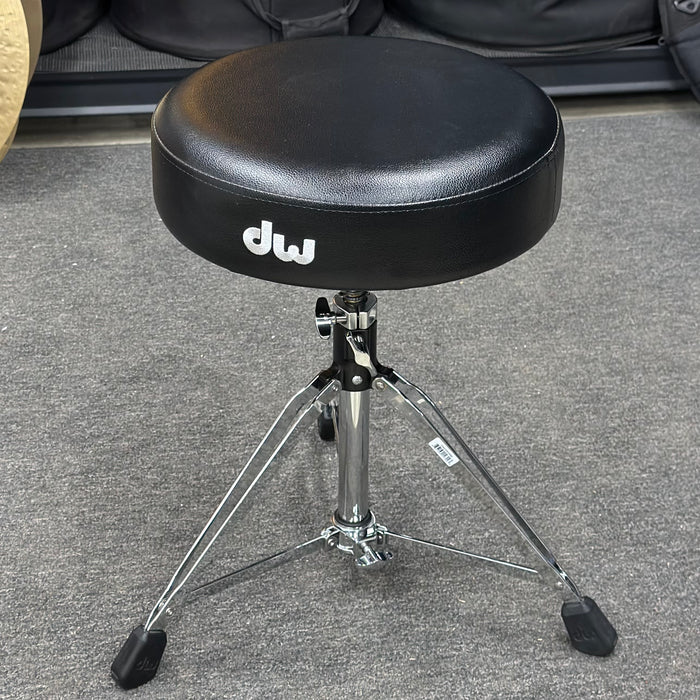 DW 9000 Round Drum Throne