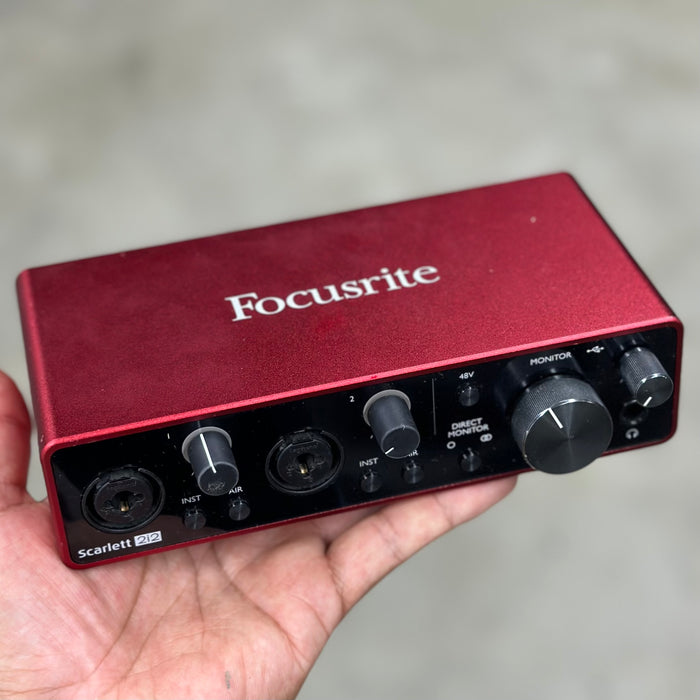 Focusrite Scarlett 2i2 (3rd Gen) USB Interface - Free Shipping