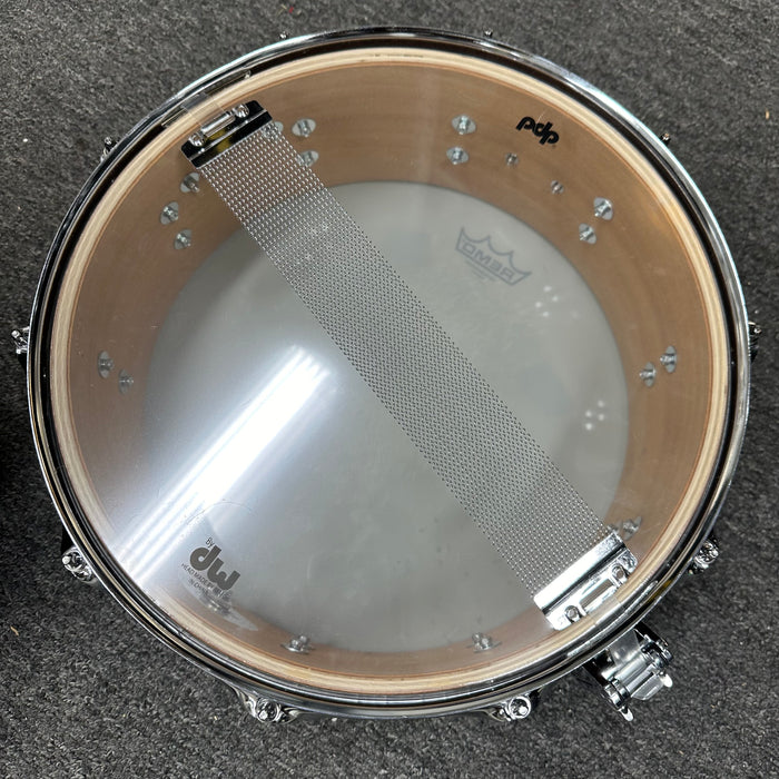 PDP Concept Exotic Snare Drum W/ Drum Bag - Honey Mahogany - 14" x 5.5"